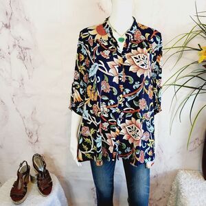 MaxSport BCBGMAXAZRIA snap button front top